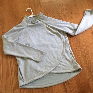 Comfy flattering Athleta Hoodie. With pockets!